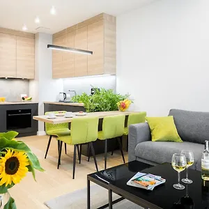 https://apartamenty-rakowicka-by-lets-krakow.krakowhotelspoland.com